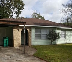 3217 Darling Ave., Unit 715-04 in Pasadena, TX - Building Photo