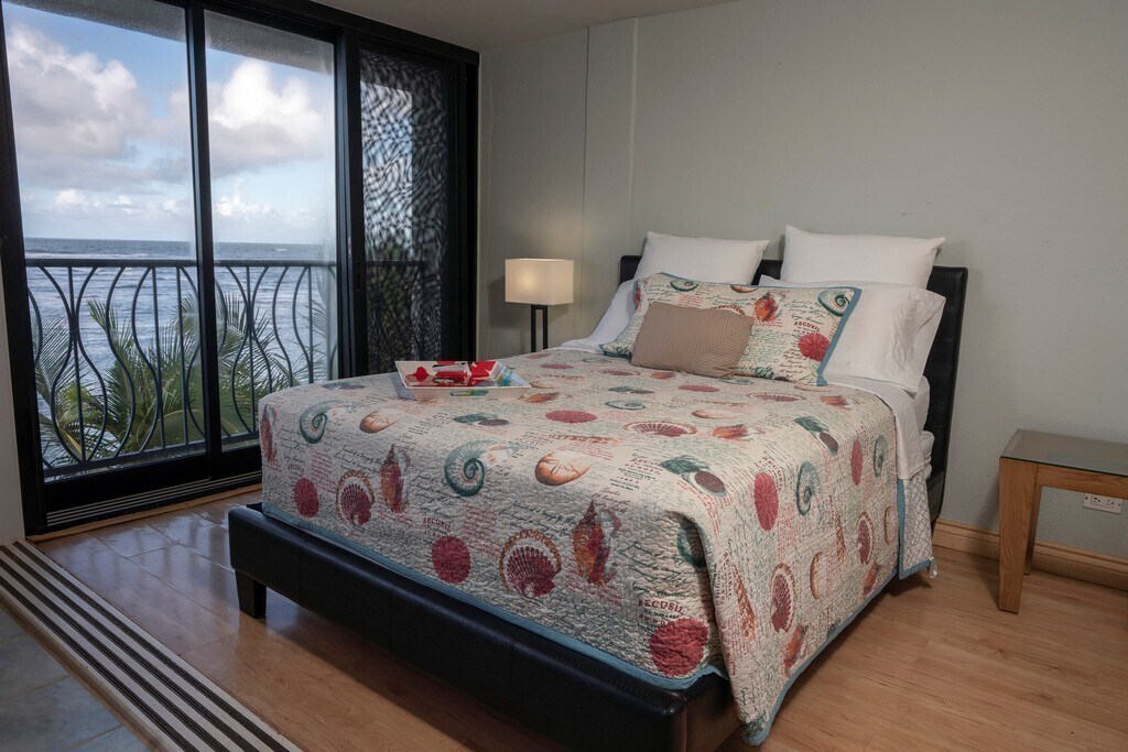 68-121-121 Au St in Waialua, HI - Building Photo