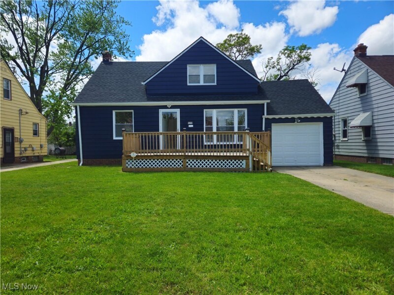 5200 Catherine St in Maple Heights, OH - Building Photo