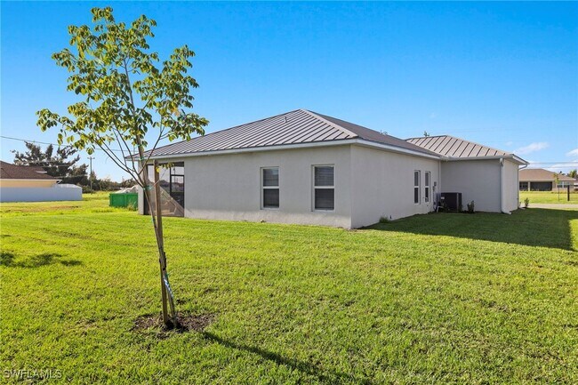 503 NW 7th St in Cape Coral, FL - Building Photo - Building Photo