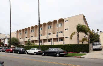 Santa Monica Edgewater in Santa Monica, CA - Foto de edificio - Building Photo