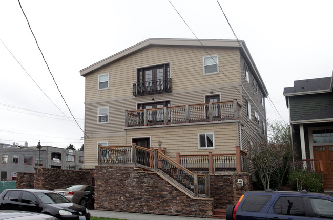 Laurelhurst Boarding House in Seattle, WA - Building Photo - Building Photo