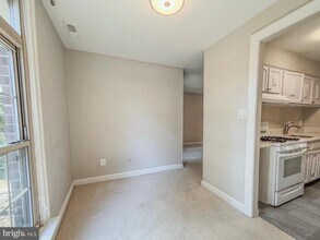 3330 Woodburn Village Dr in Annandale, VA - Building Photo - Building Photo