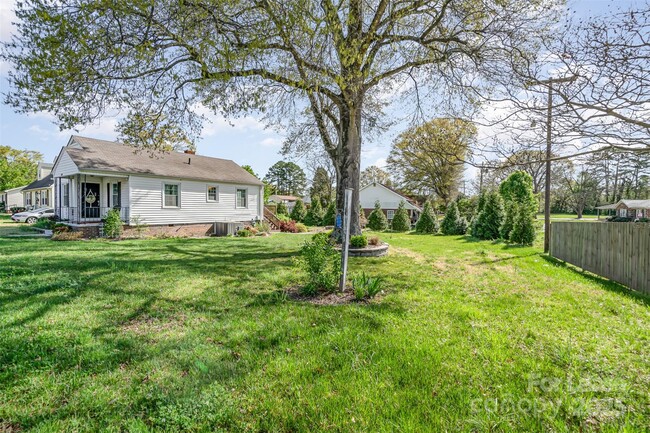 property at 630 S Myrtle School Rd