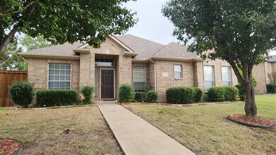 5322 Greyson Dr in Garland, TX - Building Photo - Building Photo