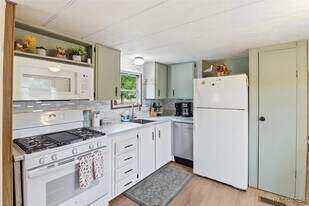 7749 W Chassahowitzka St in Homosassa, FL - Building Photo