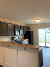 428 Sullivan Loop Rd in Midway Park, NC - Building Photo - Building Photo