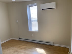 1711 W Juniata St in Philadelphia, PA - Building Photo - Building Photo