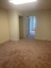 729 W Lafayette St in Norristown, PA - Building Photo - Building Photo