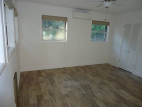 1449 Portola Rd in Woodside, CA - Building Photo - Building Photo