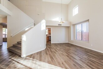 3918 W Escuda Dr in Glendale, AZ - Building Photo - Building Photo