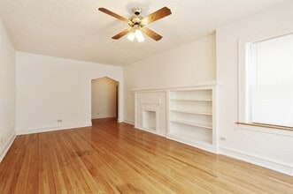 7800-10 S Kingston 2515-19 E 78th Chicago, IL 60649 in Chicago, IL - Foto de edificio - Building Photo