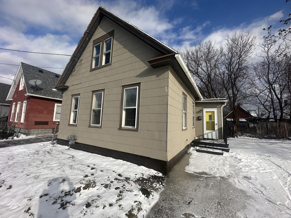26 Cedar St in Rochester, NY - Building Photo
