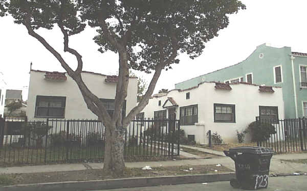 1230 S Plymouth Blvd in Los Angeles, CA - Building Photo