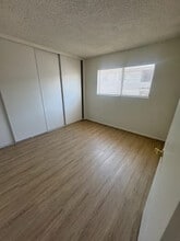 6833 Sepulveda Blvd in Los Angeles, CA - Building Photo - Building Photo