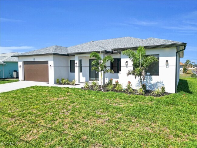 24 NW 21st Ave in Cape Coral, FL - Building Photo - Building Photo