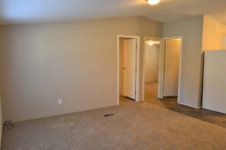 2727 Bettis Tribble Gap Rd in Cumming, GA - Building Photo - Building Photo