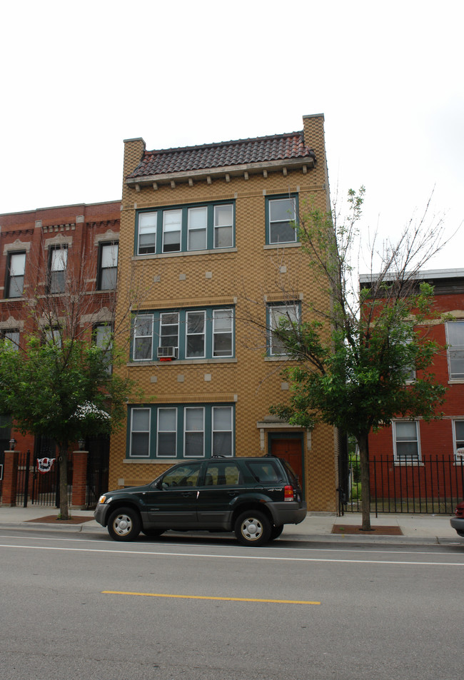 2237 W Taylor St in Chicago, IL - Building Photo - Building Photo