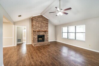 970 Sandstone Dr in Orange Park, FL - Foto de edificio - Building Photo