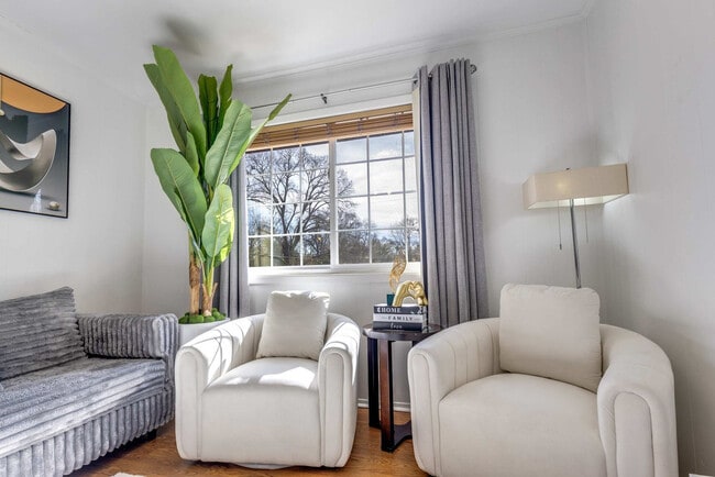 220 Mitchell St in Nacogdoches, TX - Building Photo - Building Photo