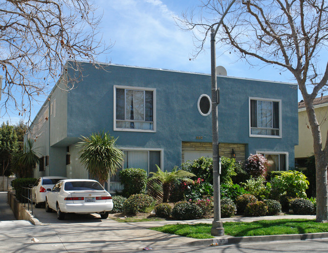 332 S Rexford Dr in Beverly Hills, CA - Building Photo - Building Photo