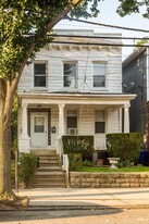 43 W 26th St in Bayonne, NJ - Building Photo
