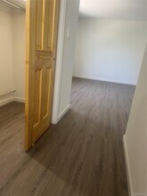 90 Quaker Path in Stony Brook, NY - Building Photo - Building Photo