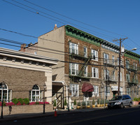 54 Broadway in Jersey City, NJ - Foto de edificio - Building Photo