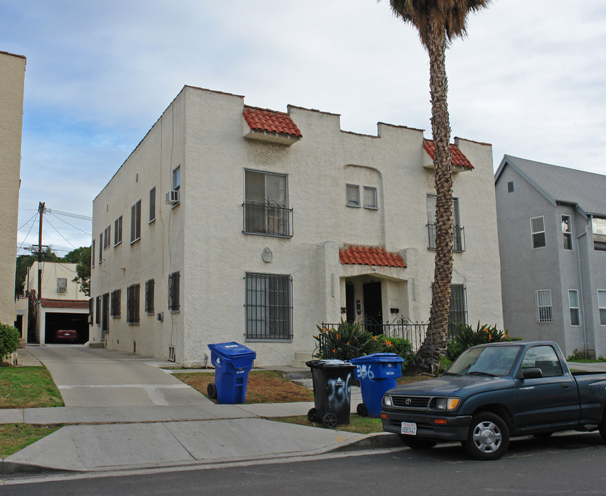 336 N Stanley Ave in Los Angeles, CA - Building Photo