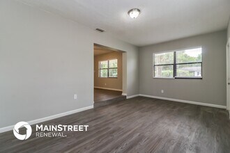 8911 Navajo Ave in Tampa, FL - Foto de edificio - Building Photo