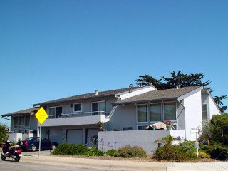 200 Dunecrest Ave in Monterey, CA - Foto de edificio