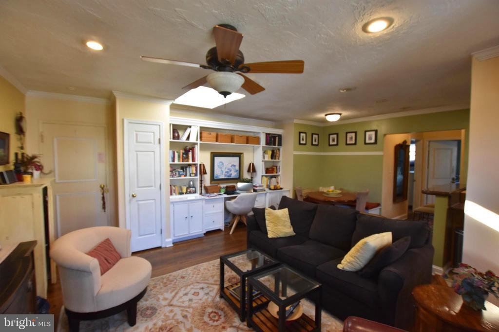 7219 Flower Ave, Unit 8 in Takoma Park, MD - Building Photo