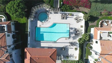 25 Centre Ct, Unit 90 in Dana Point, CA - Building Photo - Building Photo