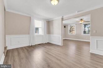 19 Pleasant St in Vincentown, NJ - Building Photo - Building Photo
