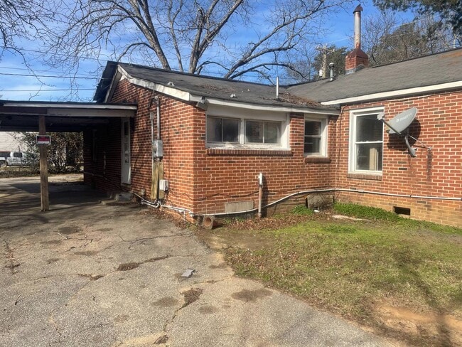 330 E Roosevelt Dr in Anderson, SC - Building Photo - Building Photo