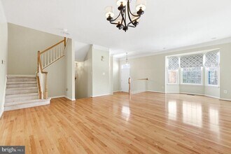 21369 Sawyer Square in Ashburn, VA - Building Photo - Building Photo