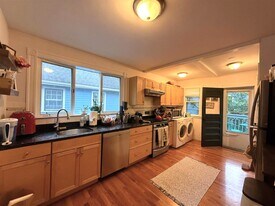 17 Milton St, Unit 2 in Cambridge, MA - Building Photo