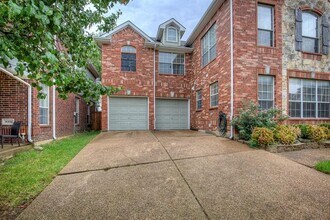 8304 Richmond Ct in Irving, TX - Building Photo - Building Photo