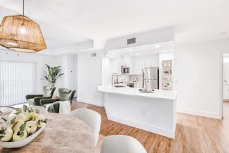 Avana New River in Davie, FL - Building Photo - Building Photo