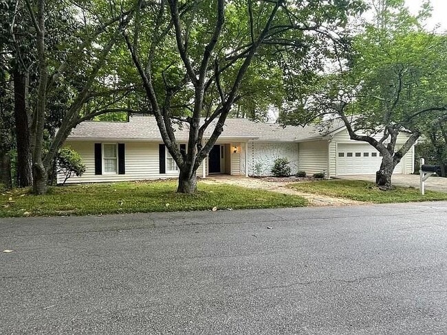 property at 160 Boxelder Ln