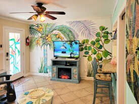 814 67th St S in St. Petersburg, FL - Building Photo