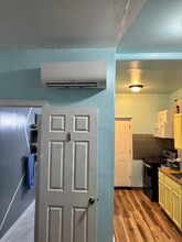 6037 Lansdowne Ave in Philadelphia, PA - Building Photo - Building Photo