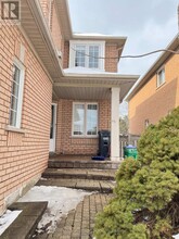 5580 Creditrise Pl in Mississauga, ON - Building Photo - Building Photo