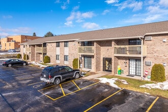 Mission Hill Limited Partnership in Green Bay, WI - Building Photo - Building Photo