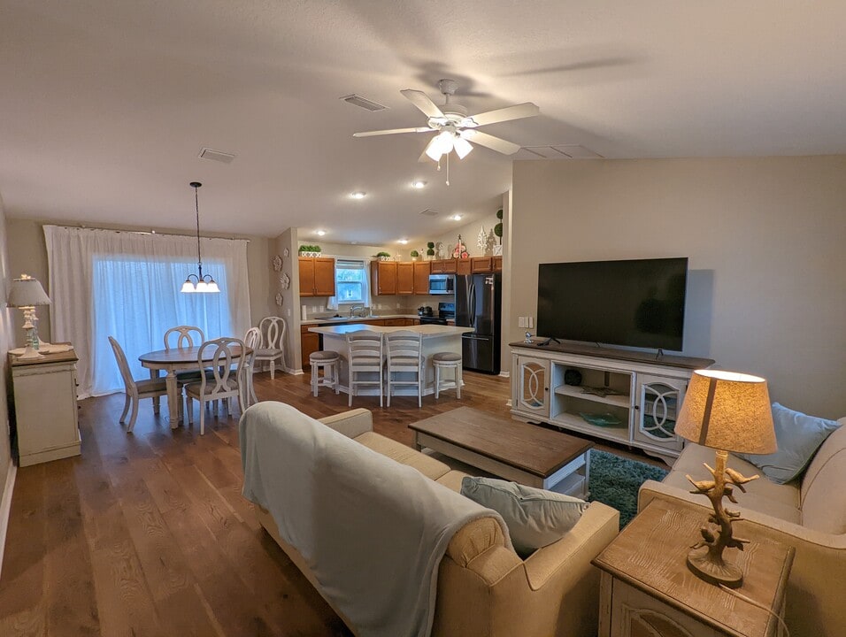 3156 Brine Way in the Villages, FL - Building Photo