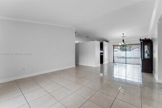 10290 SW 145th Pl in Miami, FL - Building Photo - Building Photo