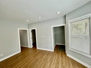 5738 S Paulina St in Chicago, IL - Building Photo - Building Photo