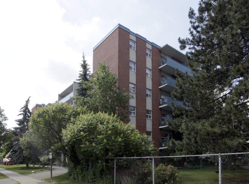 Havenwood Apartments in Mississauga, ON - Building Photo