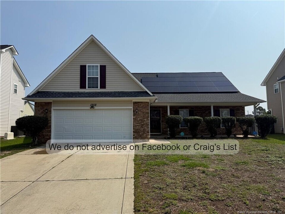 1208 Chimney Swift Dr in Fayetteville, NC - Building Photo