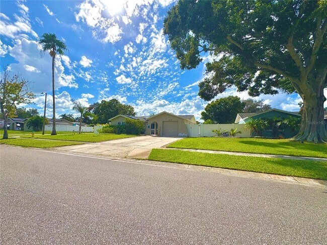 9710 61st Way in Pinellas Park, FL - Building Photo - Building Photo